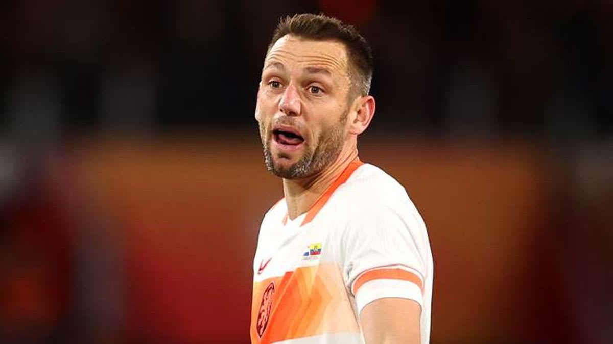 Shocking Transfer: Stefan de Vrij Set to Join Panathinaikos