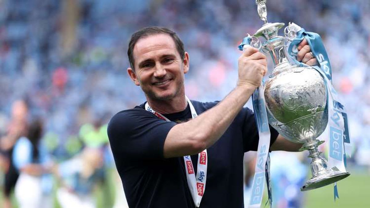 Frank Lampard's Triumph: Sir Alex Ferguson Sends Congratulations on Winning LMA Manager of the Year
