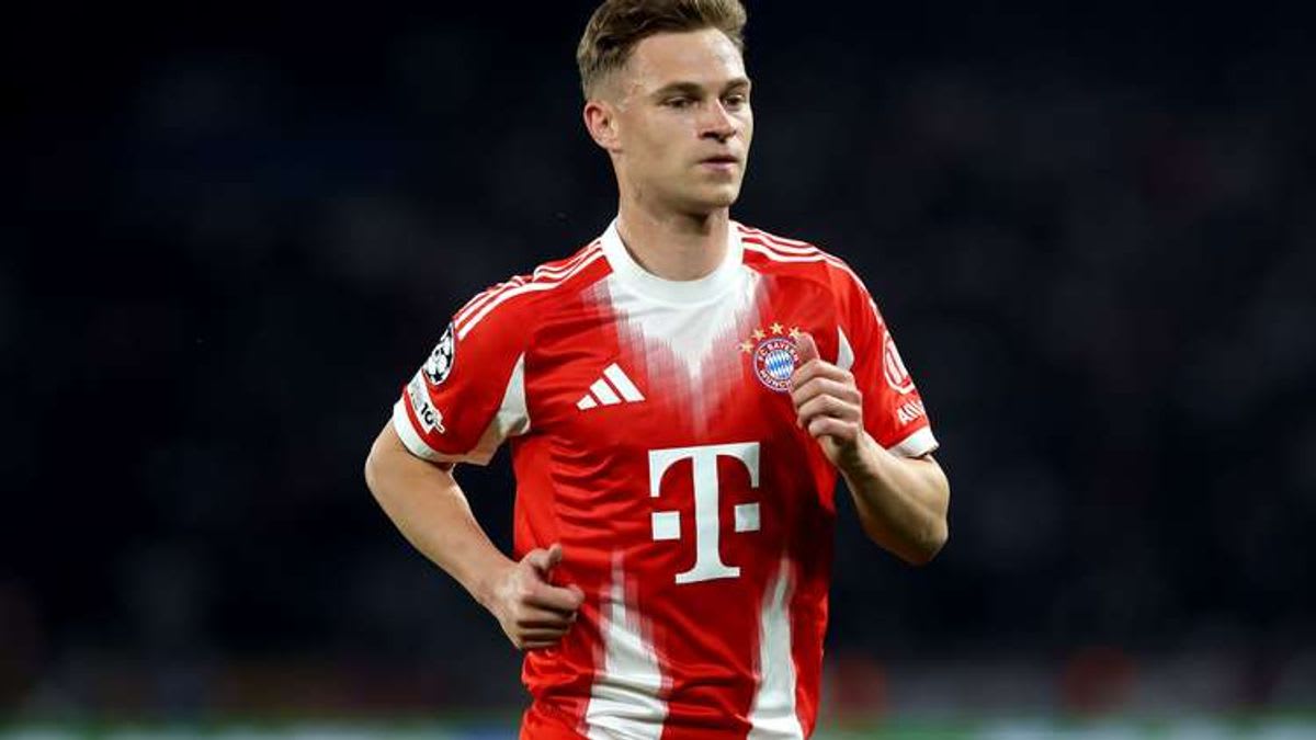 A Lighthearted Moment: Joshua Kimmich's Banter with Vincent Kompany at Bayern Munich