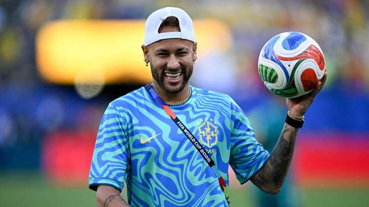 Neymar's Inspirational Comeback: Training Alone in Brazil's World Cup Camp