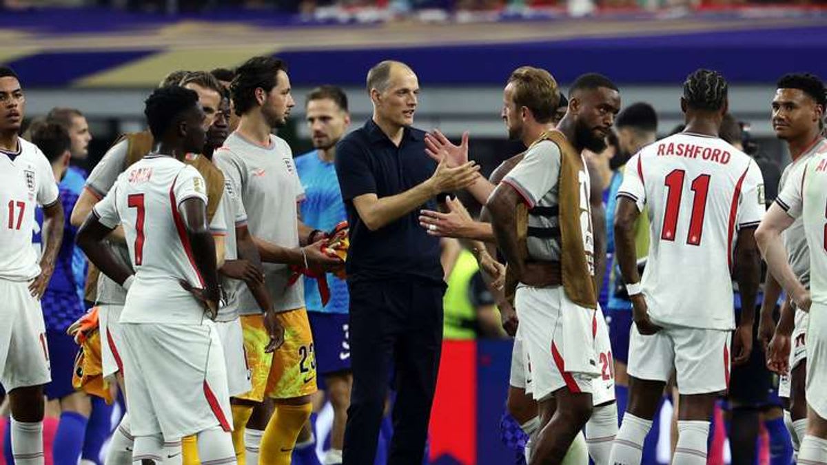 Roy Keane's Contrarian View on Tuchel Praise Spark Controversy