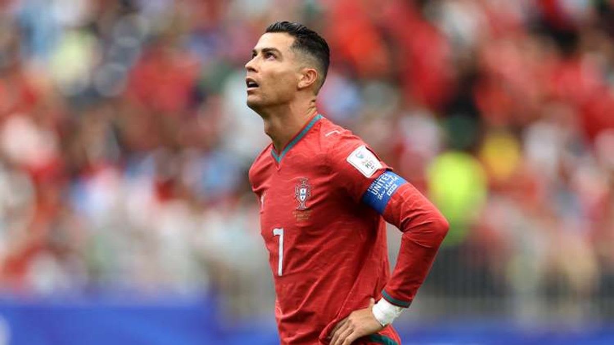 The Struggle of Cristiano Ronaldo: Is it Time to Save Him From Himself?