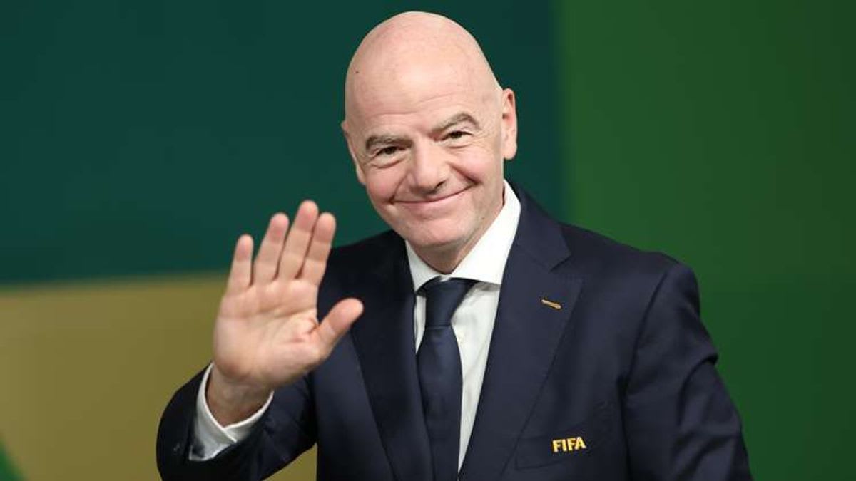 Gianni Infantino Stands Firm on FIFA's World Cup Hydration Breaks amid Criticism