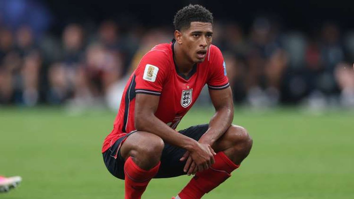 Jude Bellingham Shines Bright: Gary Neville's Critical Eye on England's World Cup Campaign