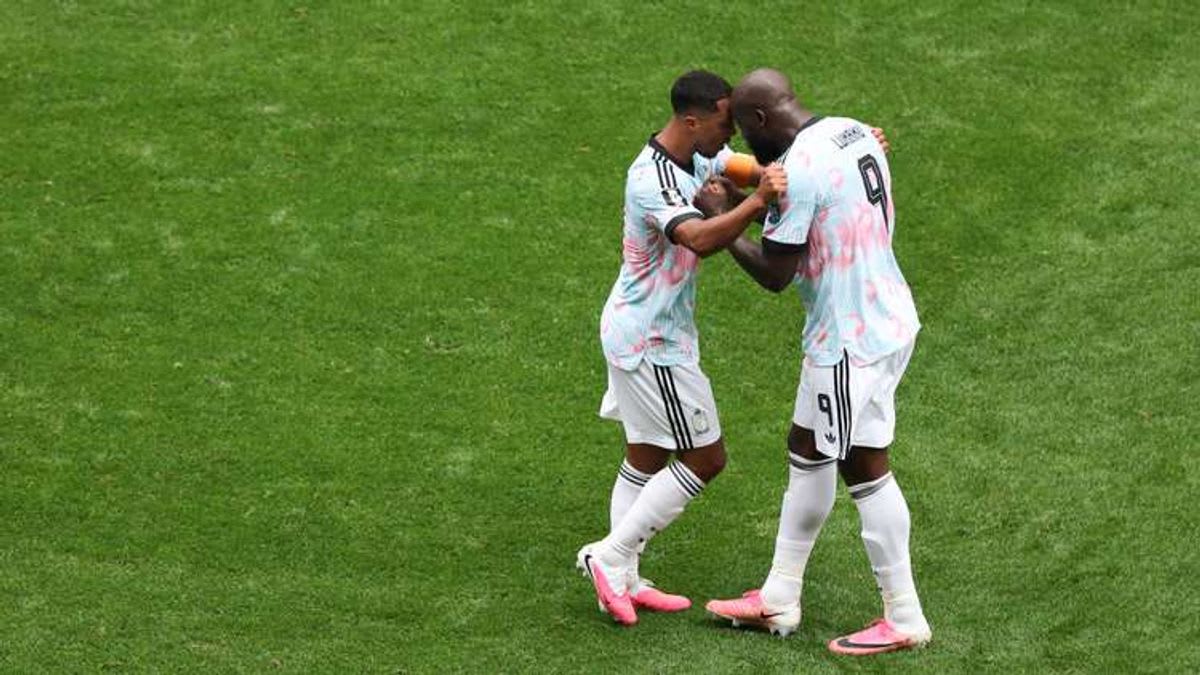Romelu Lukaku's Selfless Act: Handing Over Penalty Duties and Why Youri Tielemans Stepped Up