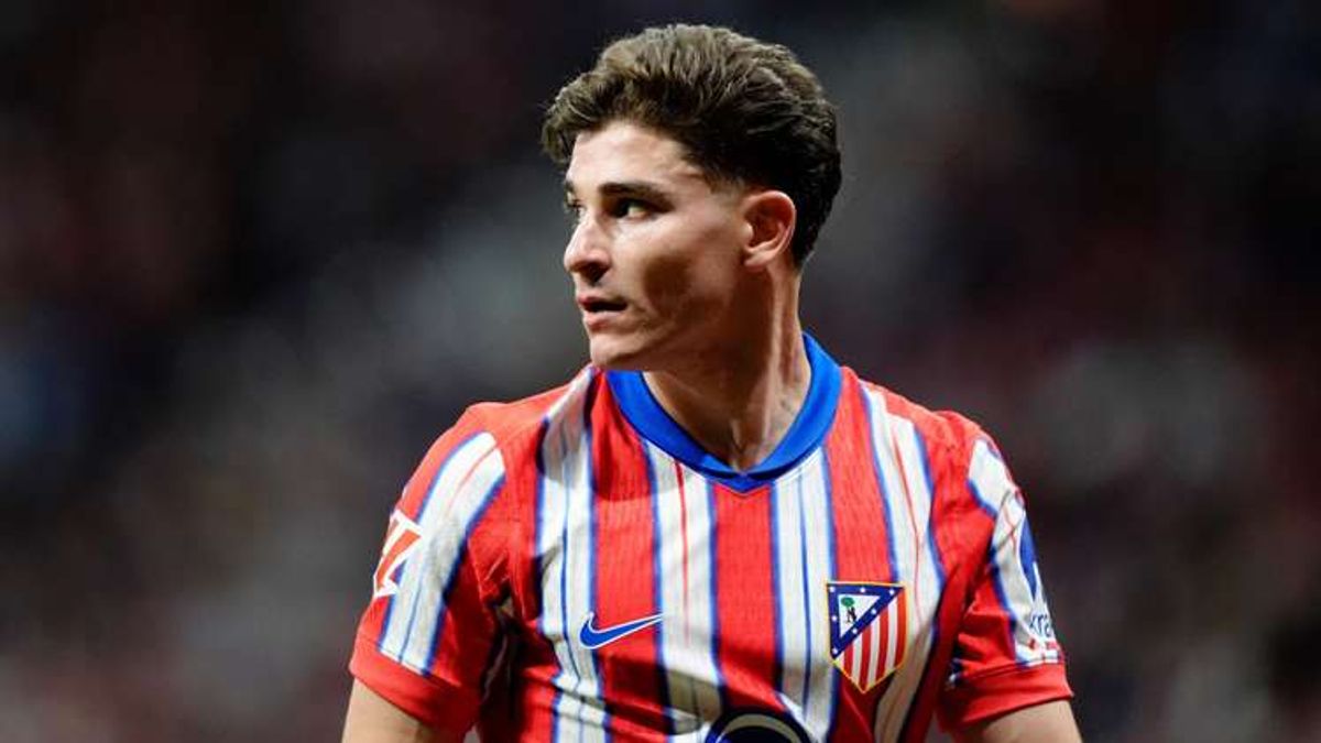 Julian Alvarez's agent speaks out on talk Liverpool wanted World Cup winner as part of sensational swap deal