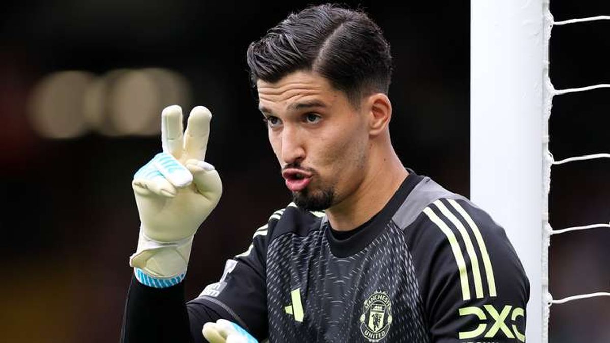 Altay Bayindir To Start as Manchester United's No.1 in Upcoming Derby! Ruben Amorim Reveals Decision