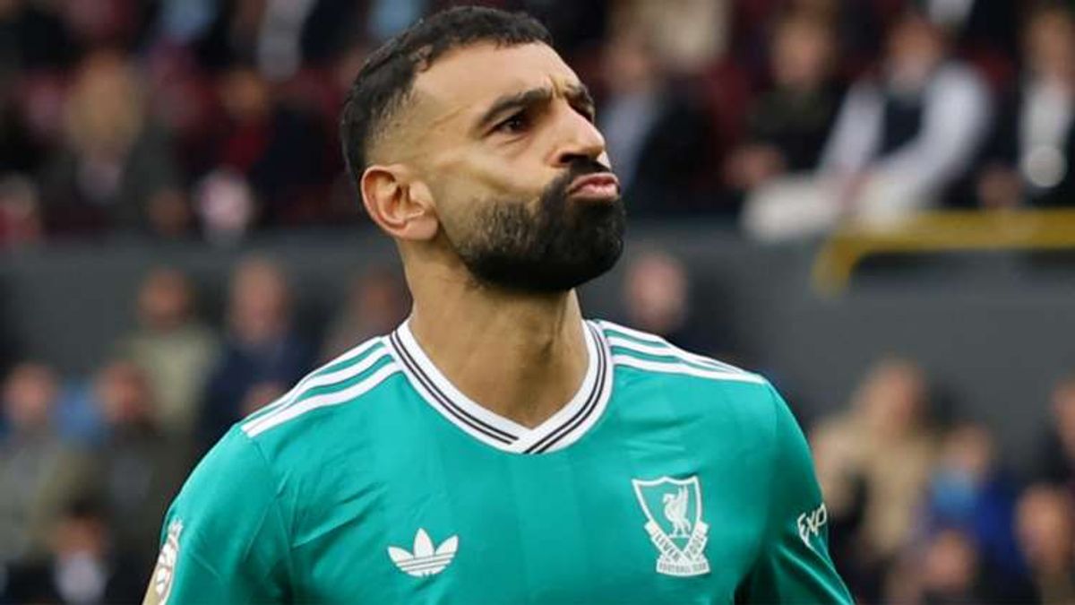 Liverpool's Historic Late Show: Mohamed Salah Penalty Rewrites Premier League Record Books