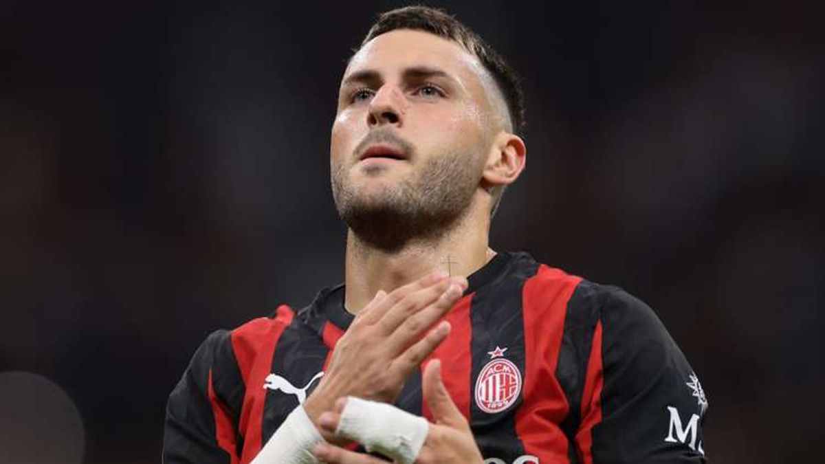 Santiago Gimenez reflects on ending goal drought and staying with AC Milan