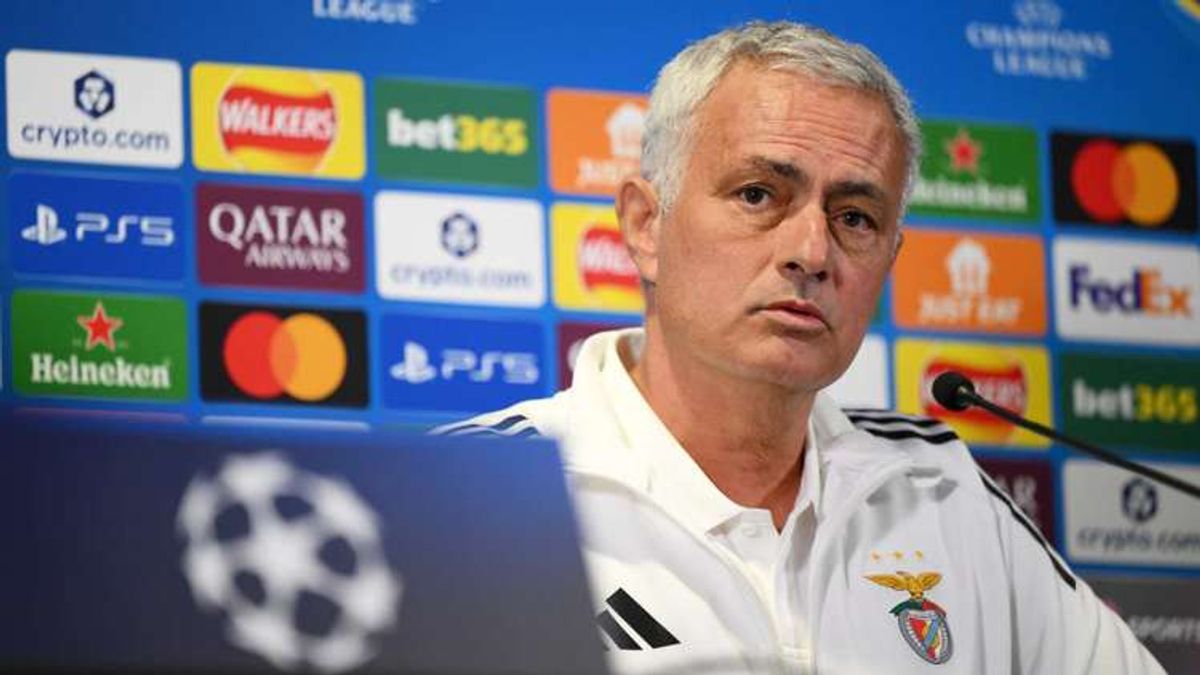 Jose Mourinho Eyes Pedro Neto for Benfica Ahead of Champions League Clash