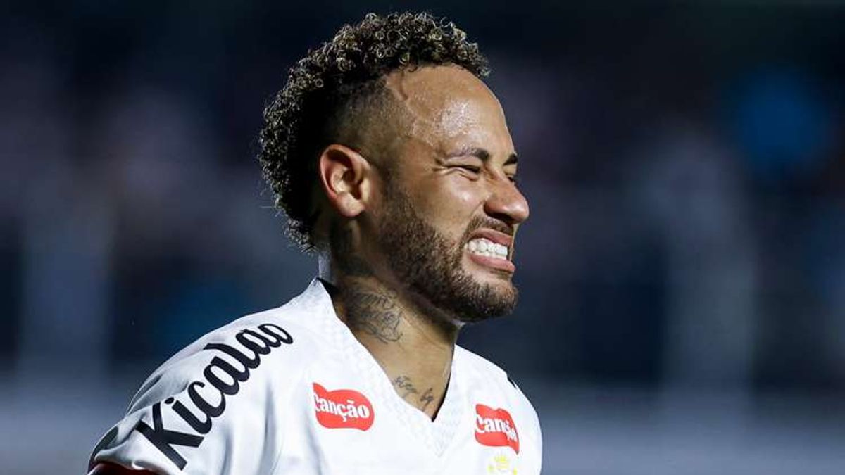  - Neymar Faces Setback with Fresh Injury as Santos Prepare for Relegation Battle
