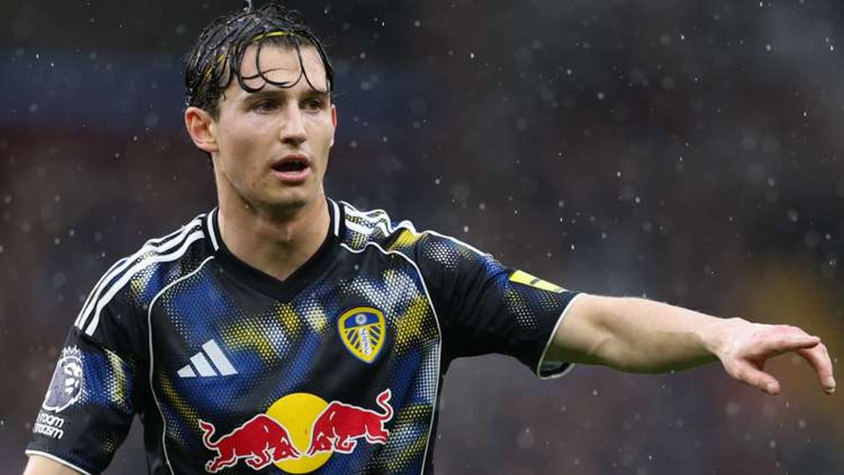 Leeds United's Rising Star Brenden Aaronson: A Transfer Saga Unfolds