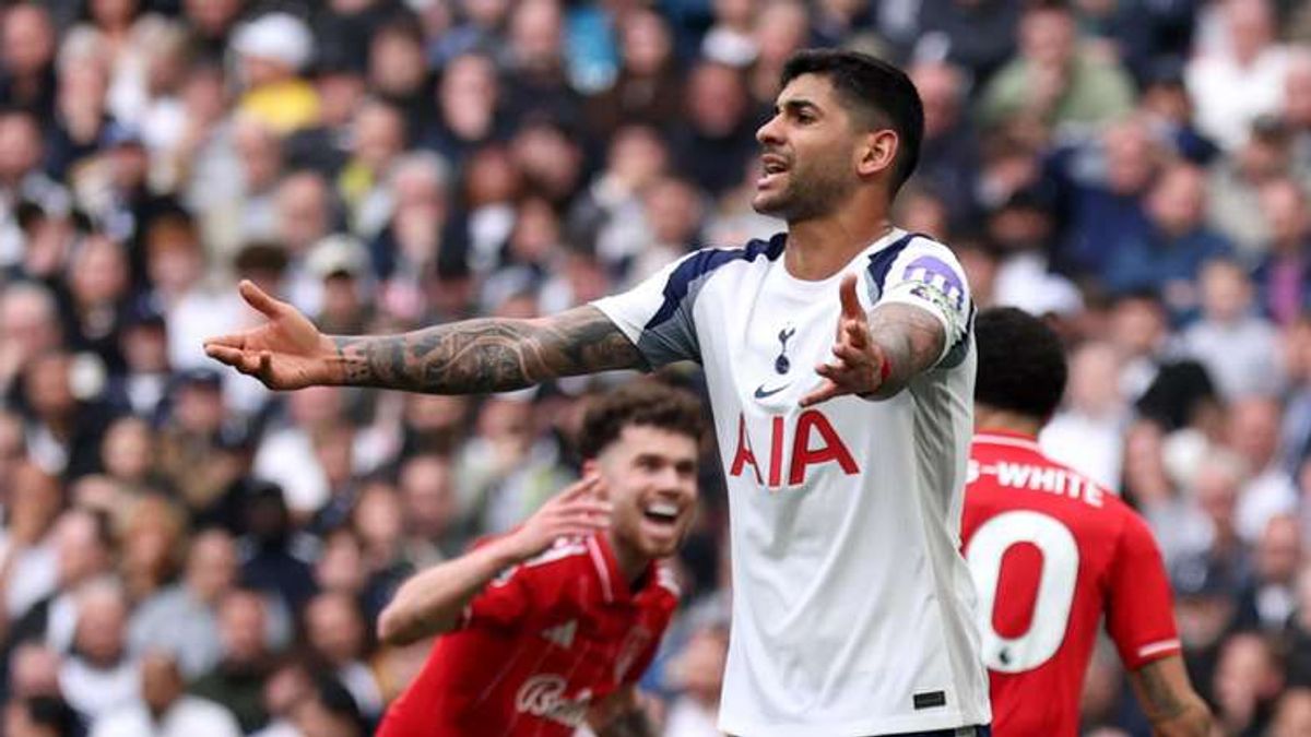 Struggling Tottenham's Fight for Survival: A Reflection on Cristian Romero's Words