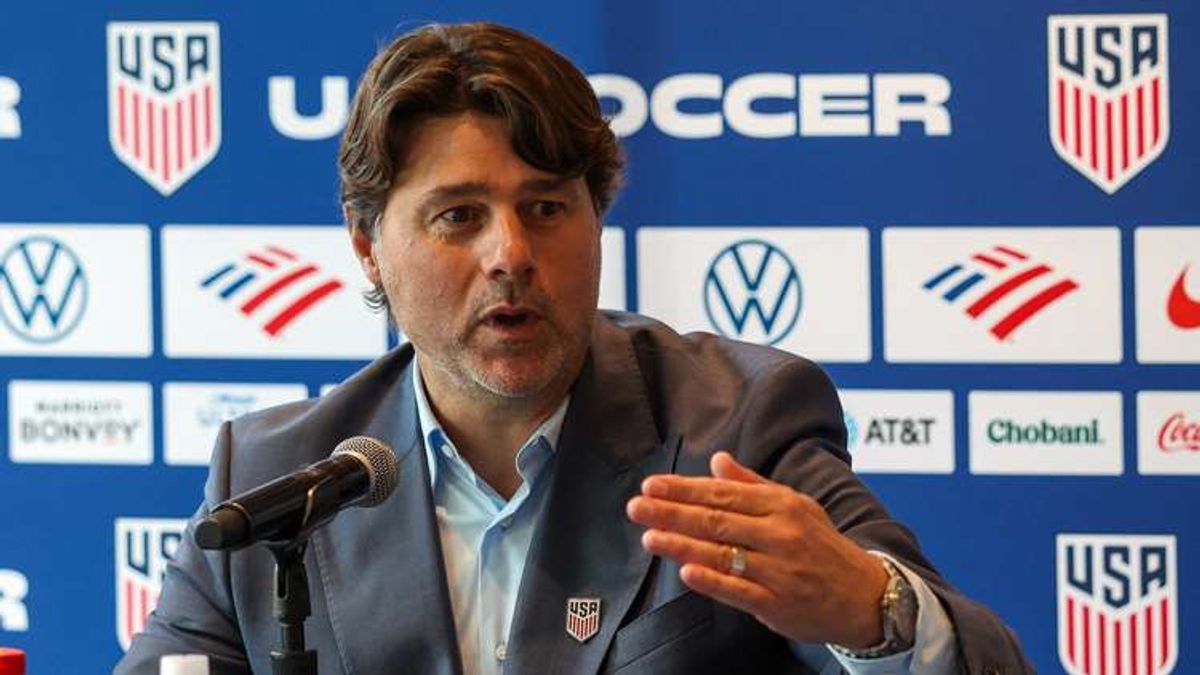 Mauricio Pochettino's Bold Stance: Rethinking Roster Decision Notifications