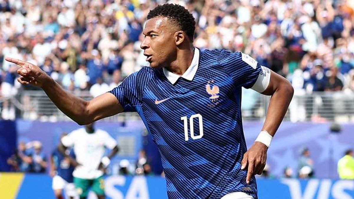 Kylian Mbappe: A Record-Breaking Masterclass at the World Cup