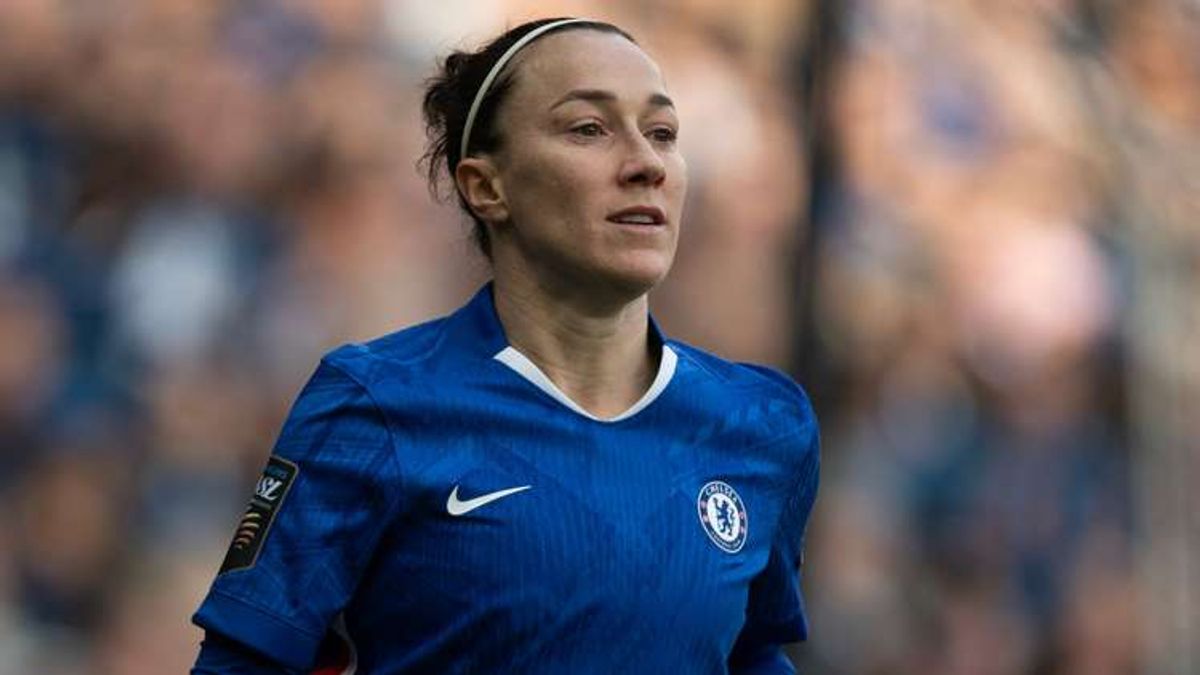 Exciting News: Lucy Bronze Commits to Chelsea! What this Contract Extension Means