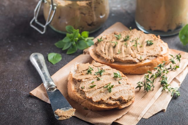 Patê de Frango com Iogurte no Pão Sírio Integral: Lanche Saudável, Cremoso e Cheio de Sabor - Foto da receita pronta