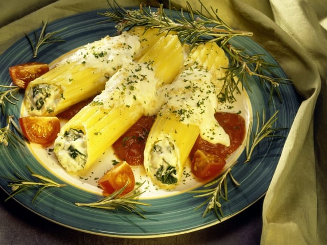 Canelone de Ricota com Damasco ao Molho Branco Gratinado: Receita Sofisticada, Leve e Saborosa - Foto da receita pronta