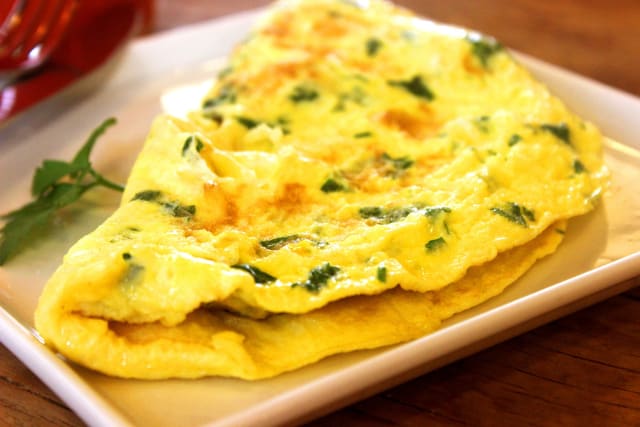 Omelete Simples com Queijo e Orégano: Receita Fácil e Deliciosa para o Café da Manhã - Foto da receita pronta