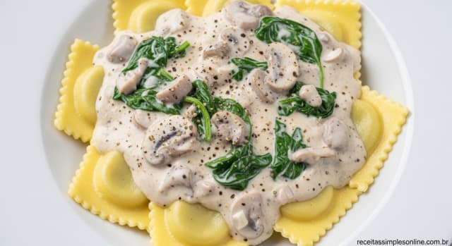 Ravióli de Queijo ao Molho Cremoso de Cogumelos Frescos: Receita Fácil e Deliciosa! - Foto da receita pronta