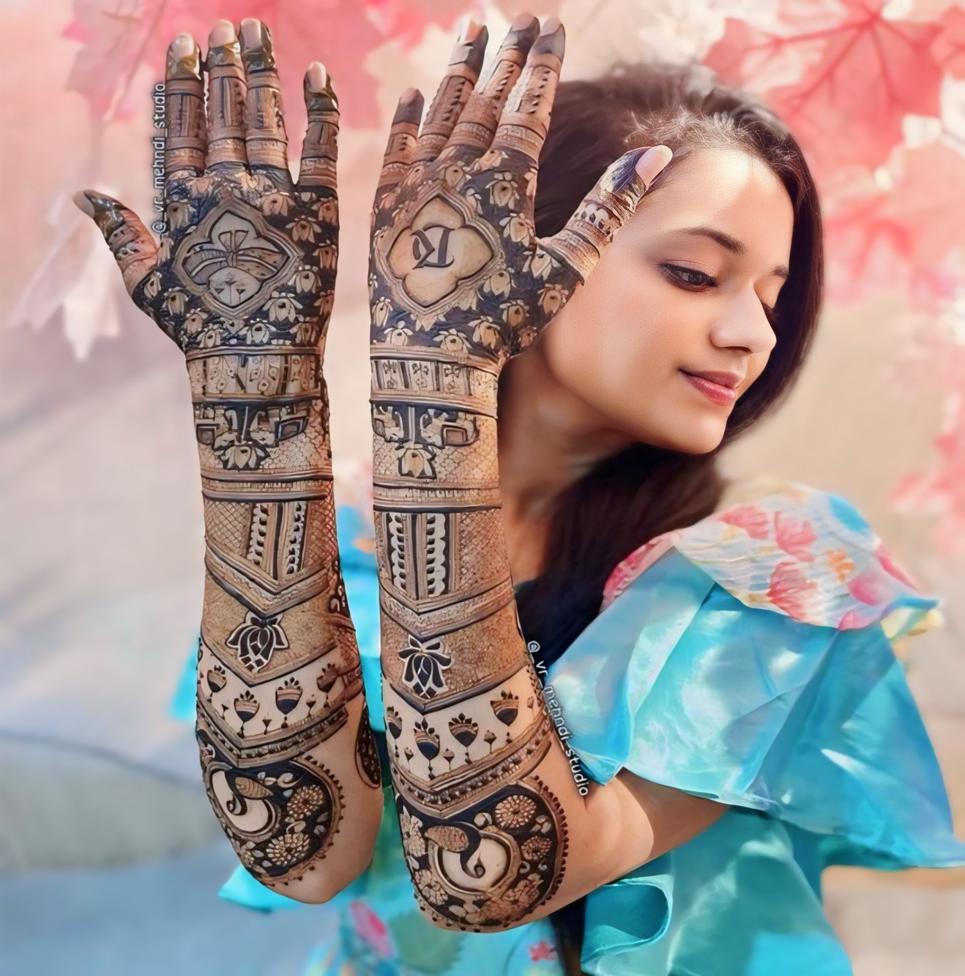 Beautiful bridal henna
