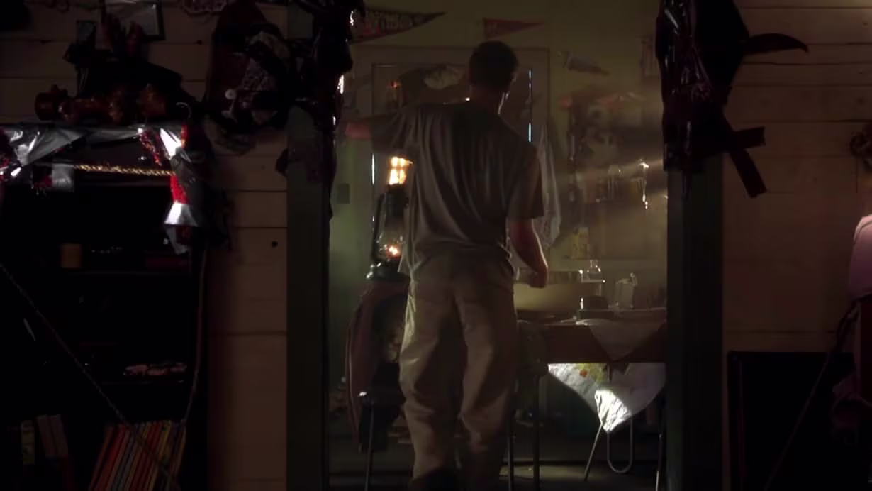 Screenshot from Final Destination (2000) Dual Audio Hindi Dubbed Movie Download 480p 720p 1080p