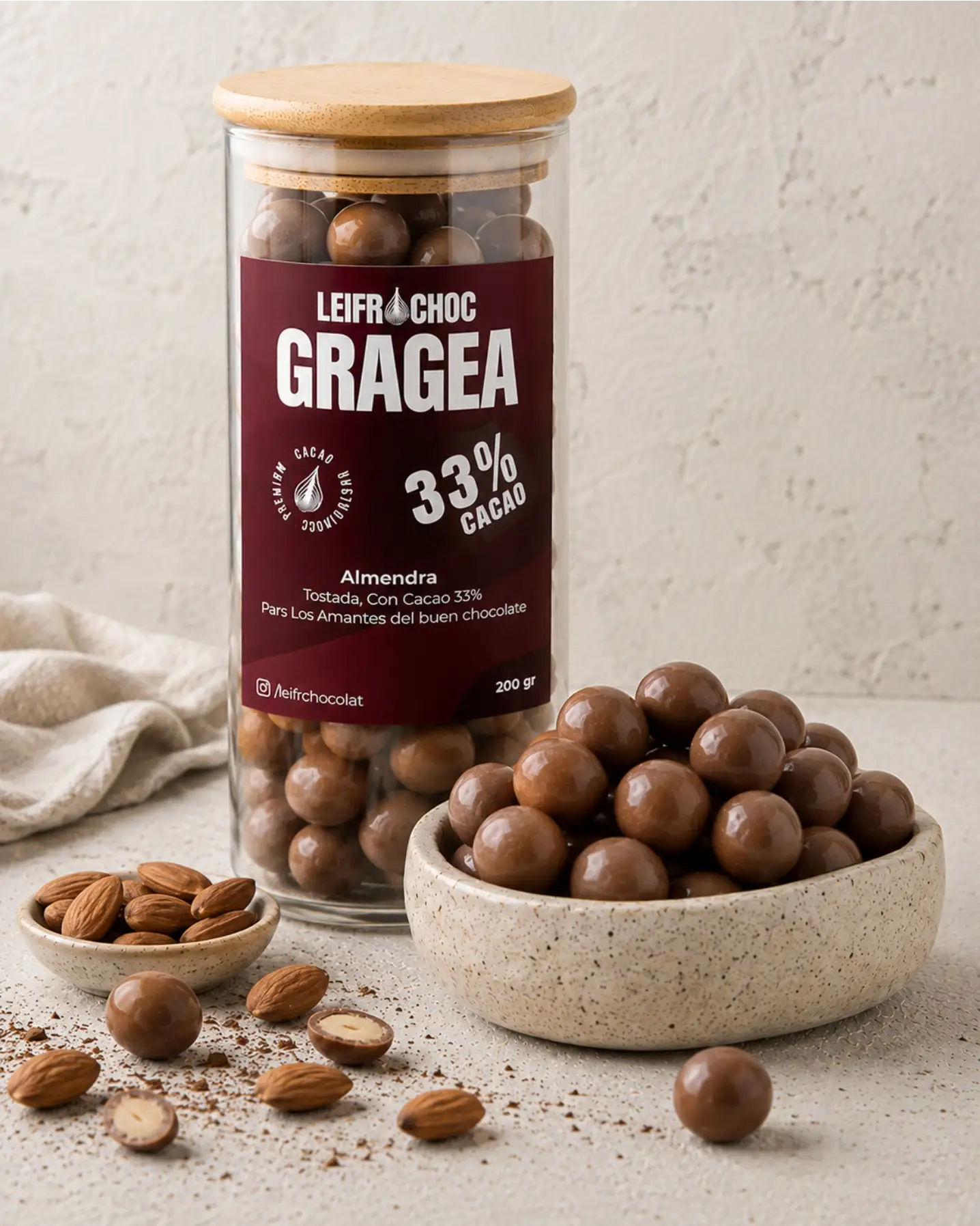 Grageas de Almendra Tostada en Chocolate 33%