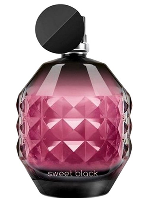 Sweet Black by Cyzone