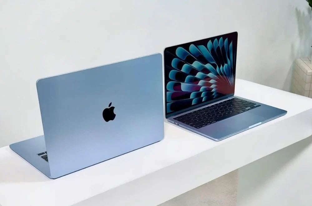 APPLE MACBOOK AIR- 13 2025 M4- 16+256GB- SKY BLUE