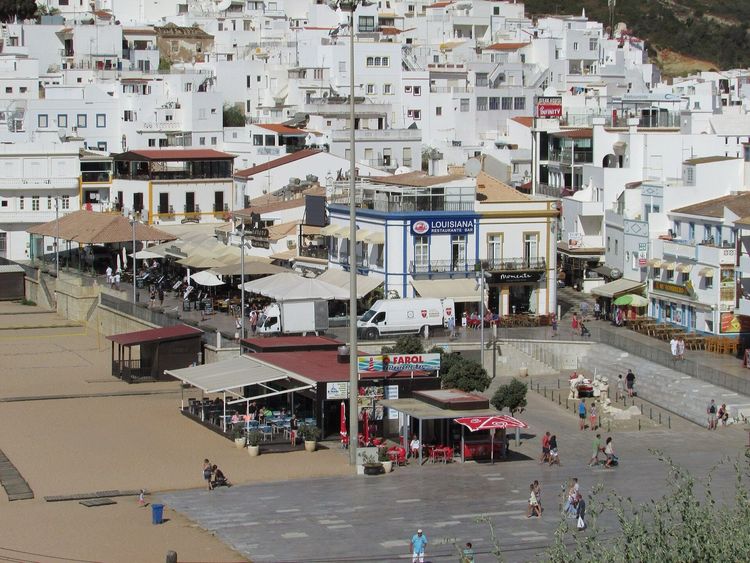 Things to Do in Albufeira: The Old Town, the Strip and the Quiet Ends (2026)
