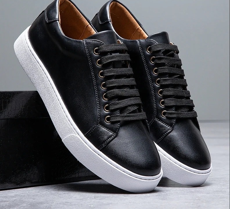 Men's Leather Fashion Sneaker British Style Polished Casual Shoes Lace Up Retro Comfortable Business Oxford Dressy Shoe.
