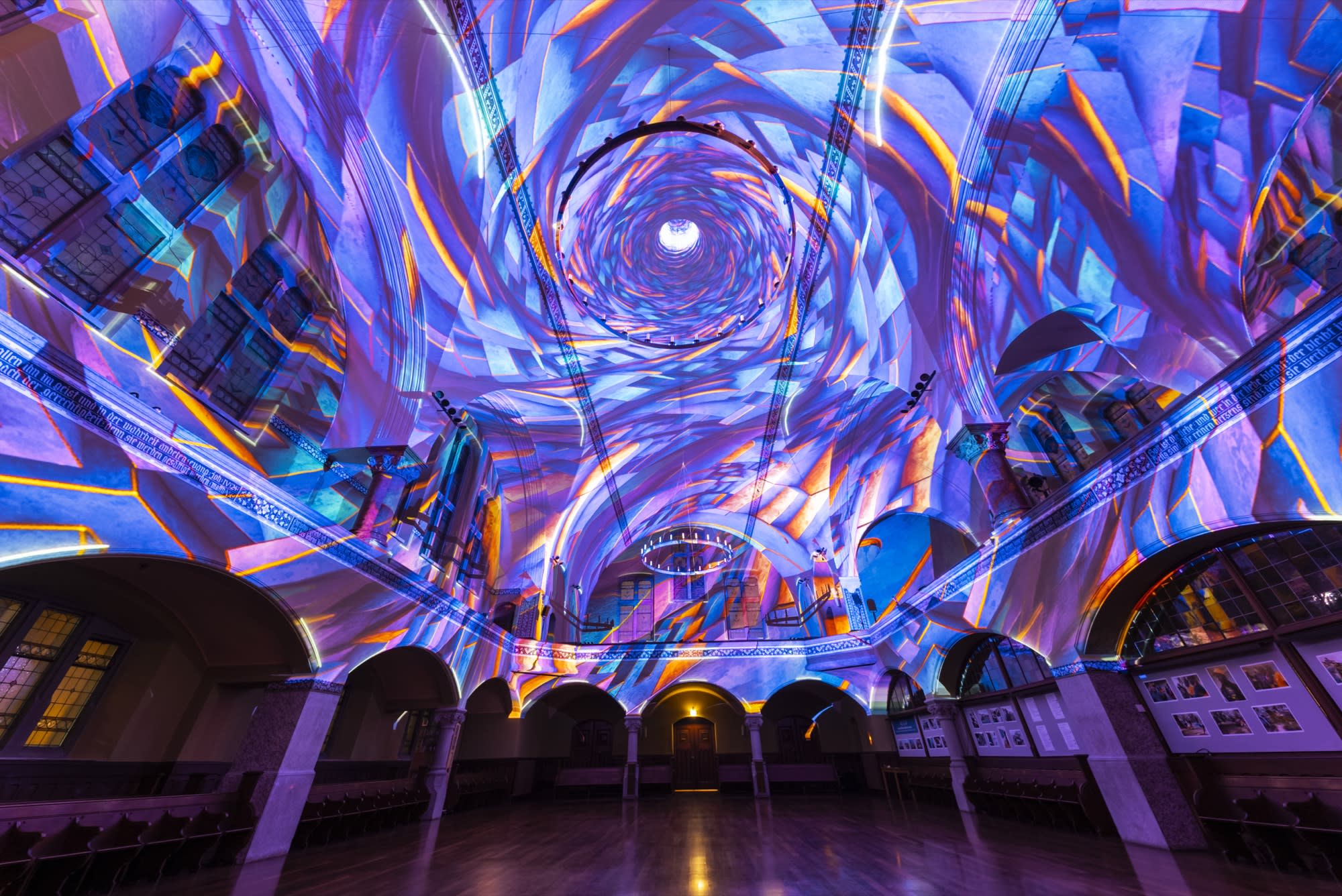 INFINITY, Immersive experience by PROJEKTIL (image 3)