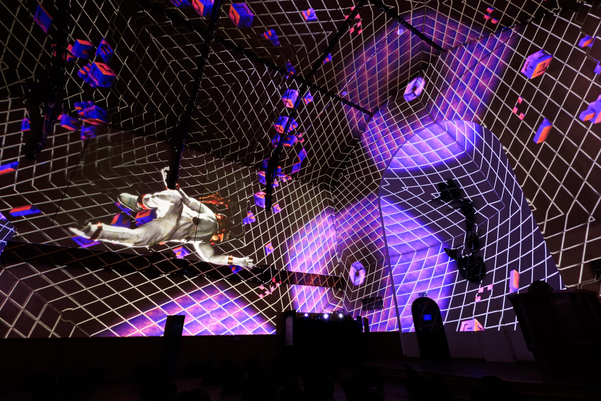 STAR DRIFT, Immersive experience by PROJEKTIL (image 2)