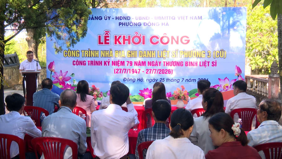 Phường Đông Hà tổ chức lễ khởi công xây dựng Nhà bia ghi danh các anh hùng liệt sĩ phường 3 (cũ) - Ảnh: Đ.V
