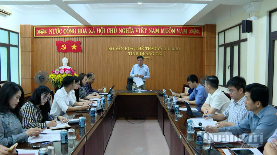 Quang cảnh buổi làm việc - Ảnh: LT