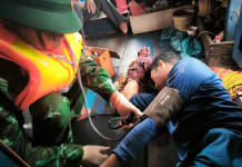 Cứu thuyền viên bị thương nặng trên biển: Đồn Biên phòng Nhật Lệ khẩn trương hành động! Đồn Biên phòng Nhật Lệ khẩn trương cứu nạn thuyền viên bị thương nặng trên biển