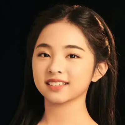 Portrait of Elsa Li