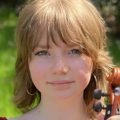 Portrait of Eline Liselotte van Dijk