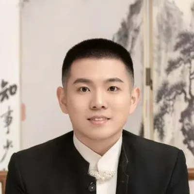 Portrait of Xuyang Wei