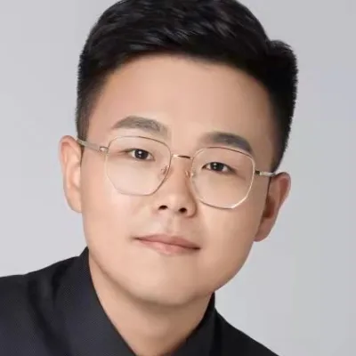 Portrait of Zeyi Tian