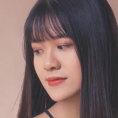 Portrait of Ruo-Chian Huang