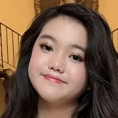 Portrait of Taylor Louise Fong