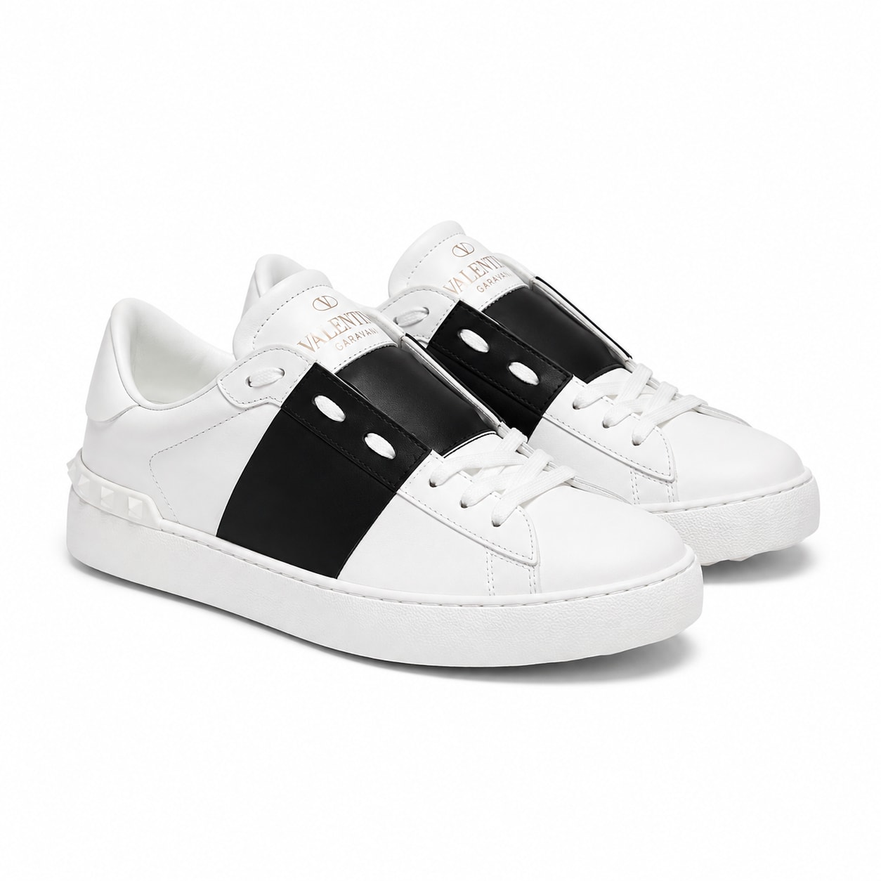 Valentino Garavani Open Sneaker – White / Black white/black Valentino Garavani ფეხსაცმელი Ketebi.ge