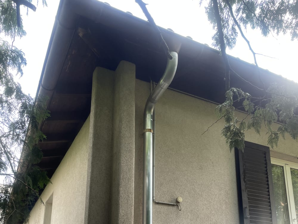 Dachrinne und Ablaufrohr in Vaduz erneuert - Nach der Ausführung - Bild 3
