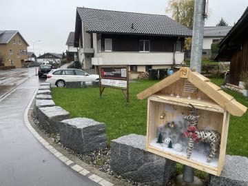 Wooden Advent houses in Gams