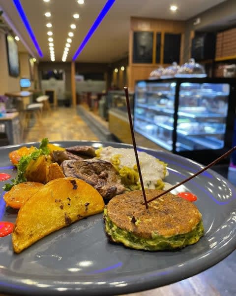 Le Serail Restaurant & Lounge 4