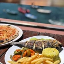 Club Cap La Pérouse, restaurant à El Marsa 1