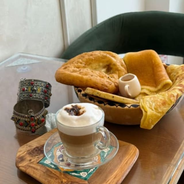 Dina Lounge & Coffee 2