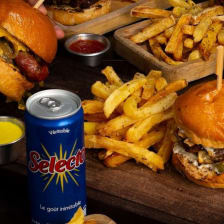 Bell’ys Stkbox & Burger, restaurant à Hydra 4