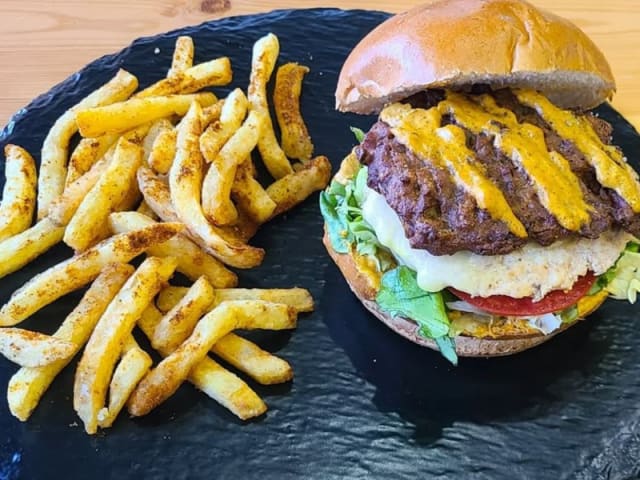 Home Burger 3